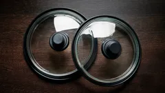 Wie Sie Glasdeckel mit trübem Belag reinigen: eine einfache Methode, die den Fettfilm auflöst