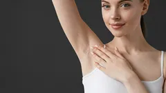 Achselschweiss im Griff: 5 einfache Tricks gegen Geruch und Flecken