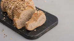 Gesunde Alternative: Wie macht man Proteinbrot aus Linsen, Kichererbsen oder Bohnen?