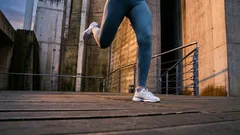 Was sagt die Psychologie über Menschen, die ständig schnell gehen?